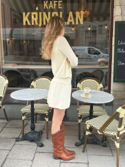 Discount Djerf Avenue Amorini Skirt Cream