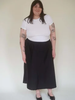 Outlet Djerf Avenue Breezy Midi Skirt Black