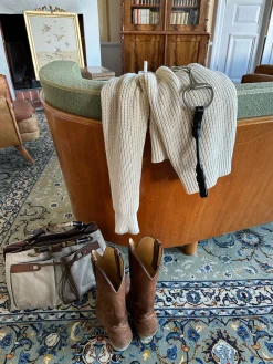 Best Djerf Avenue Chunky Raglan Roundneck Off White