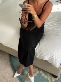 Cheap Djerf Avenue Daily Midi Dress Black