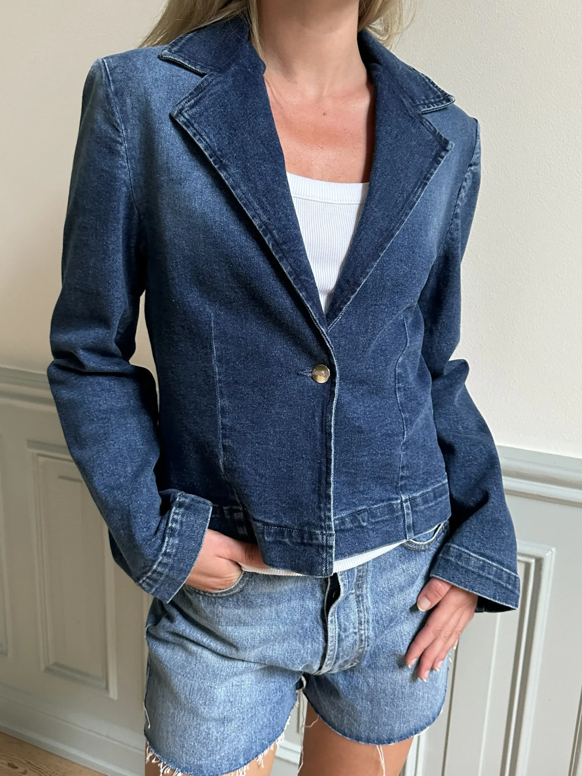 New Djerf Avenue Day-to-day Denim Blazer Dark Blue