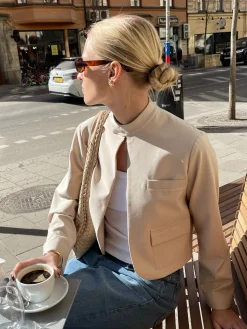 Flash Sale Djerf Avenue Day-to-day Jacket Cream