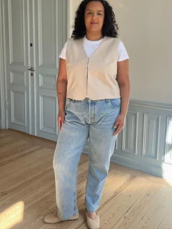 Flash Sale Djerf Avenue Day-to-day Vest Cream