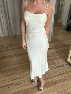 Flash Sale Djerf Avenue Dream Dress Midi Cloud