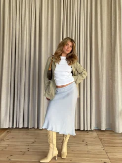 New Djerf Avenue Dream Skirt Baby Blue