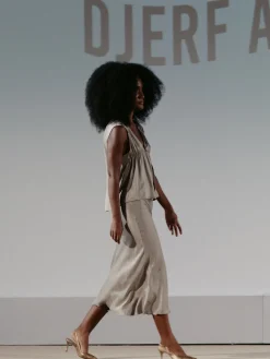 New Djerf Avenue Dream Skirt Rain