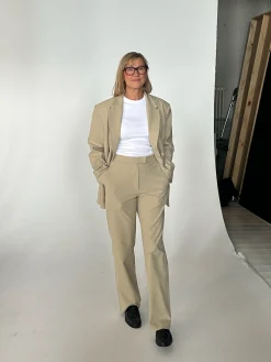 New Djerf Avenue First Choice Pants Greige