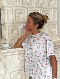 Hot Djerf Avenue Go Slow Tee Summer Berries