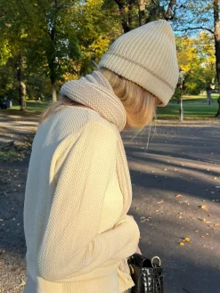 Clearance Djerf Avenue Knitted Beanie Creamy Oat