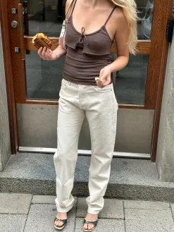 Store Djerf Avenue Relaxed Jeans Cream - Tall