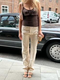 Store Djerf Avenue Relaxed Jeans Cream - Tall