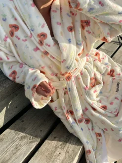 New Djerf Avenue Robe Fruit