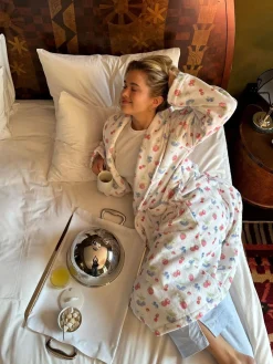 Cheap Djerf Avenue Robe Summer Berries