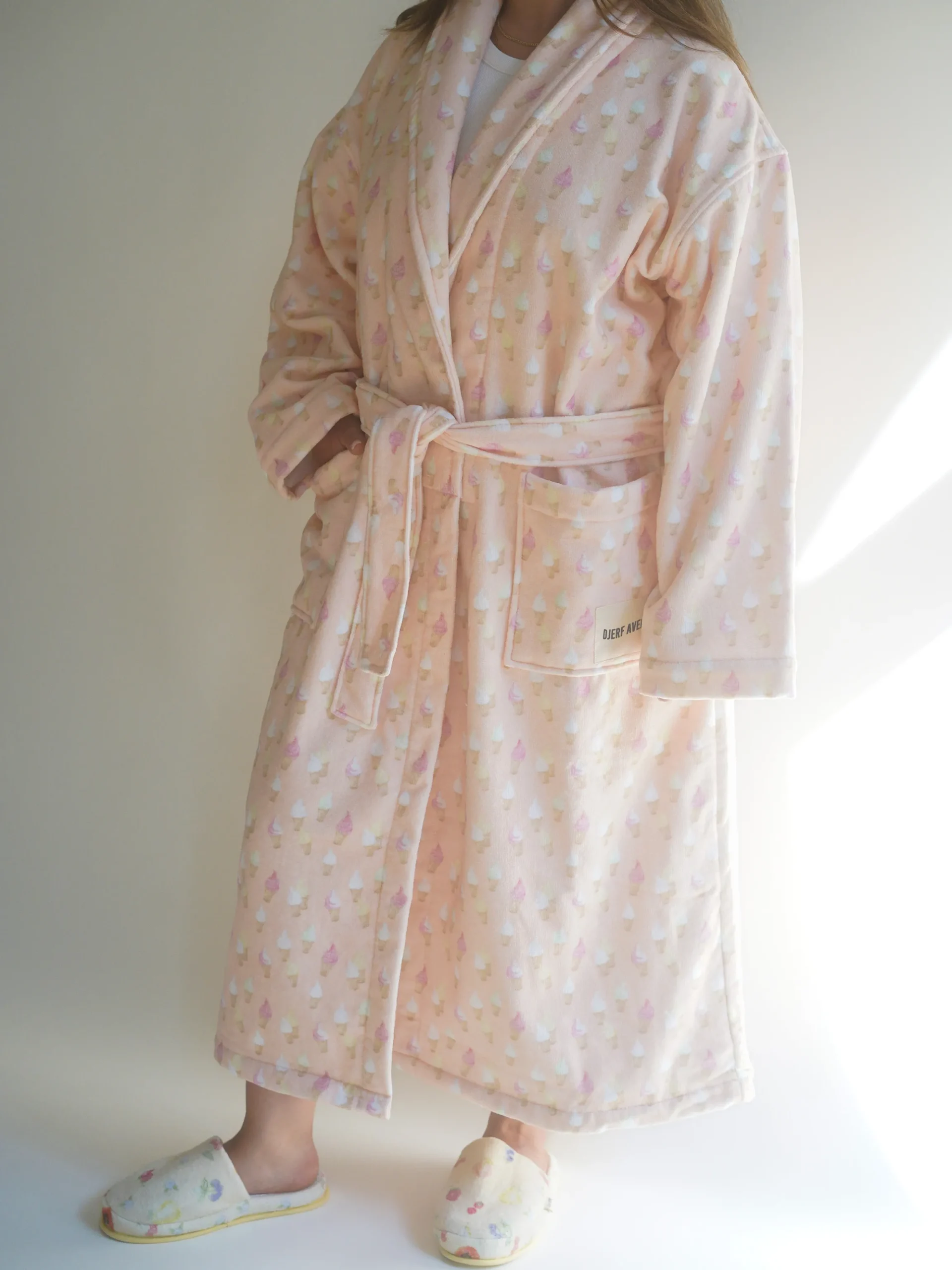 Store Djerf Avenue Robe Summer Treat