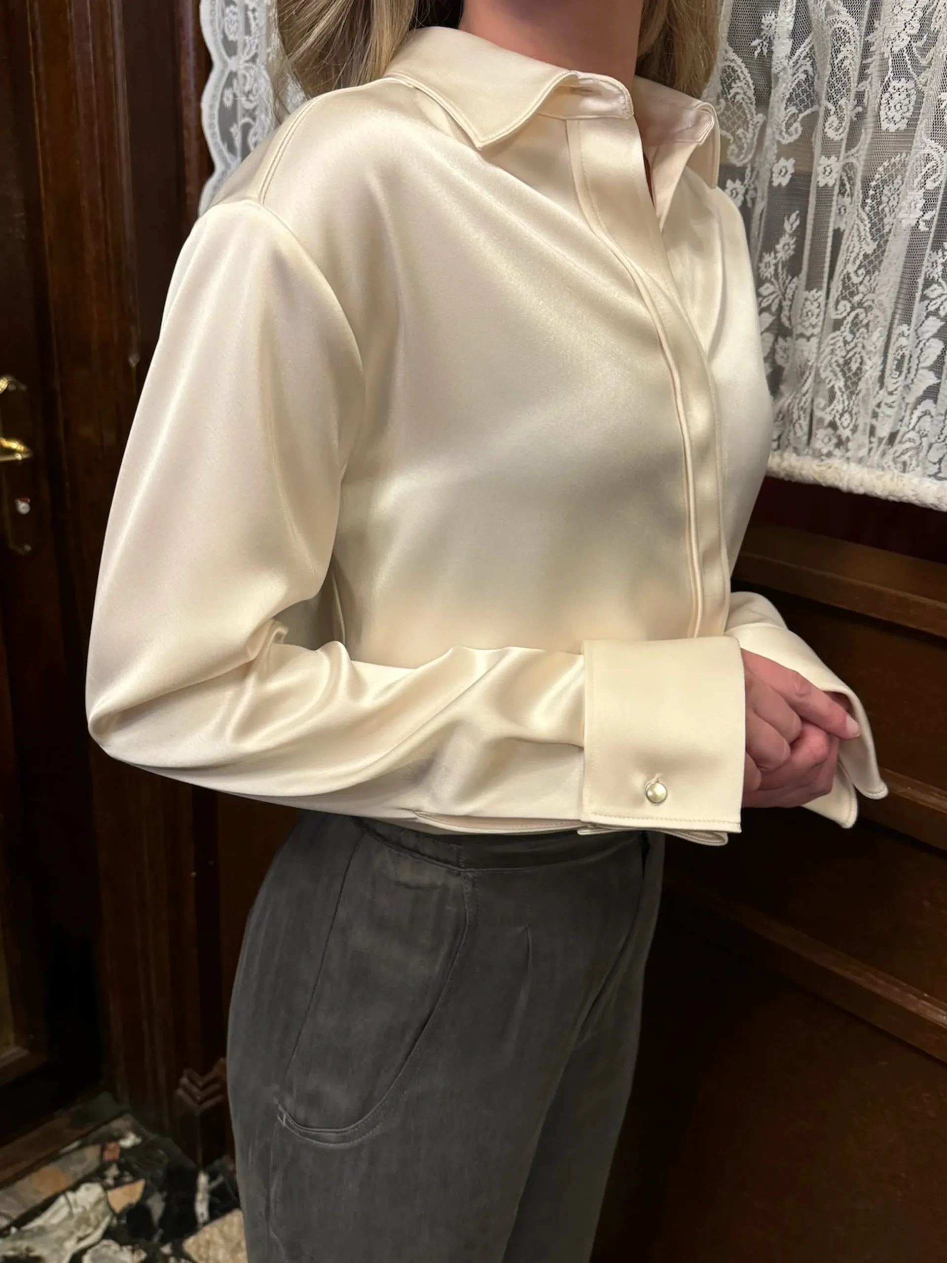 Online Djerf Avenue Satin Shirt Ivory