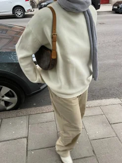 Cheap Djerf Avenue Scarf Grey Melange