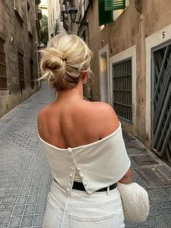 Best Sale Djerf Avenue Selenite Off Shoulder Top Cream