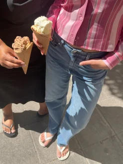 Store Djerf Avenue Straight Jeans Mid Blue