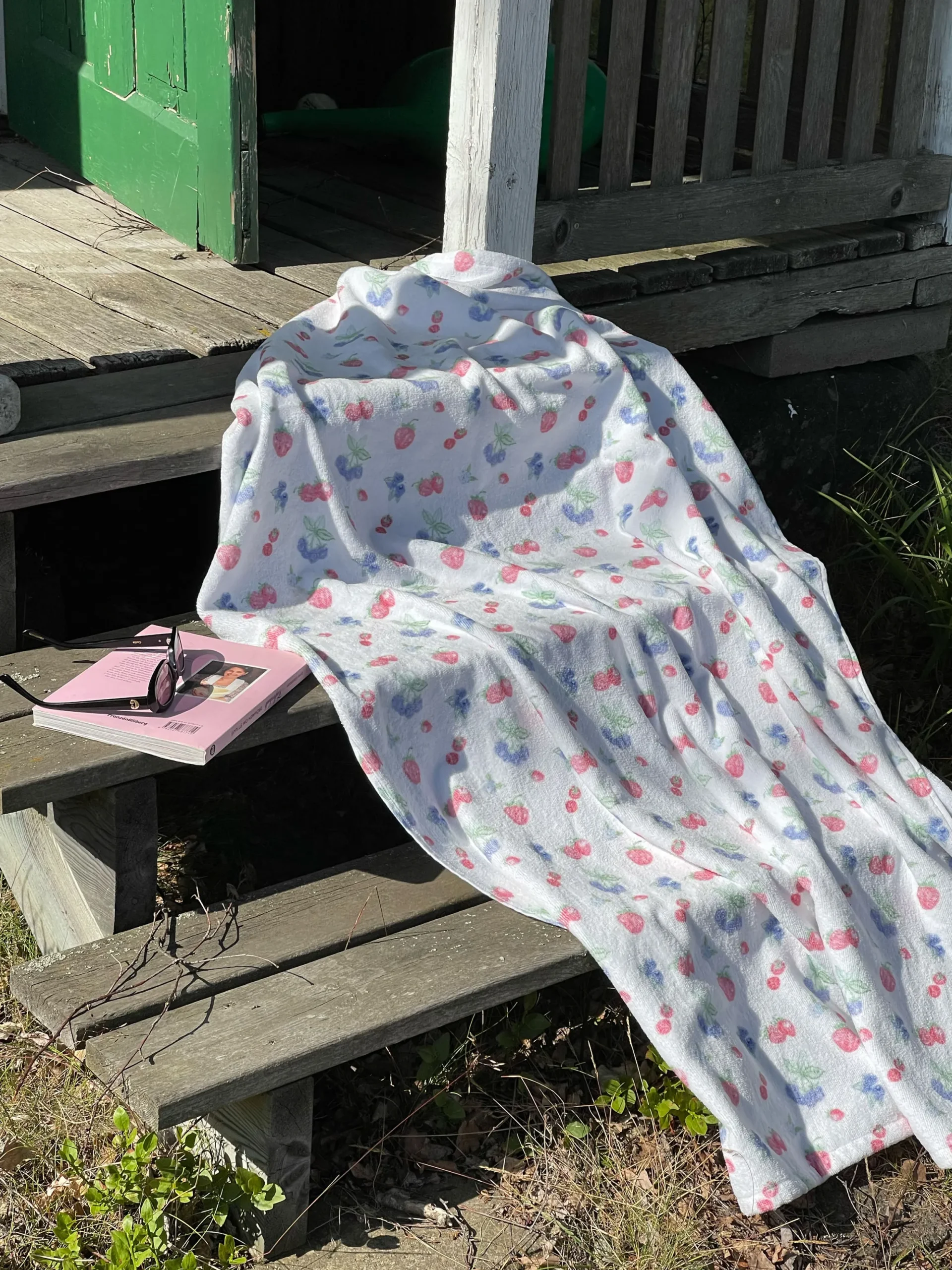 Best Djerf Avenue Summer Berries Towel