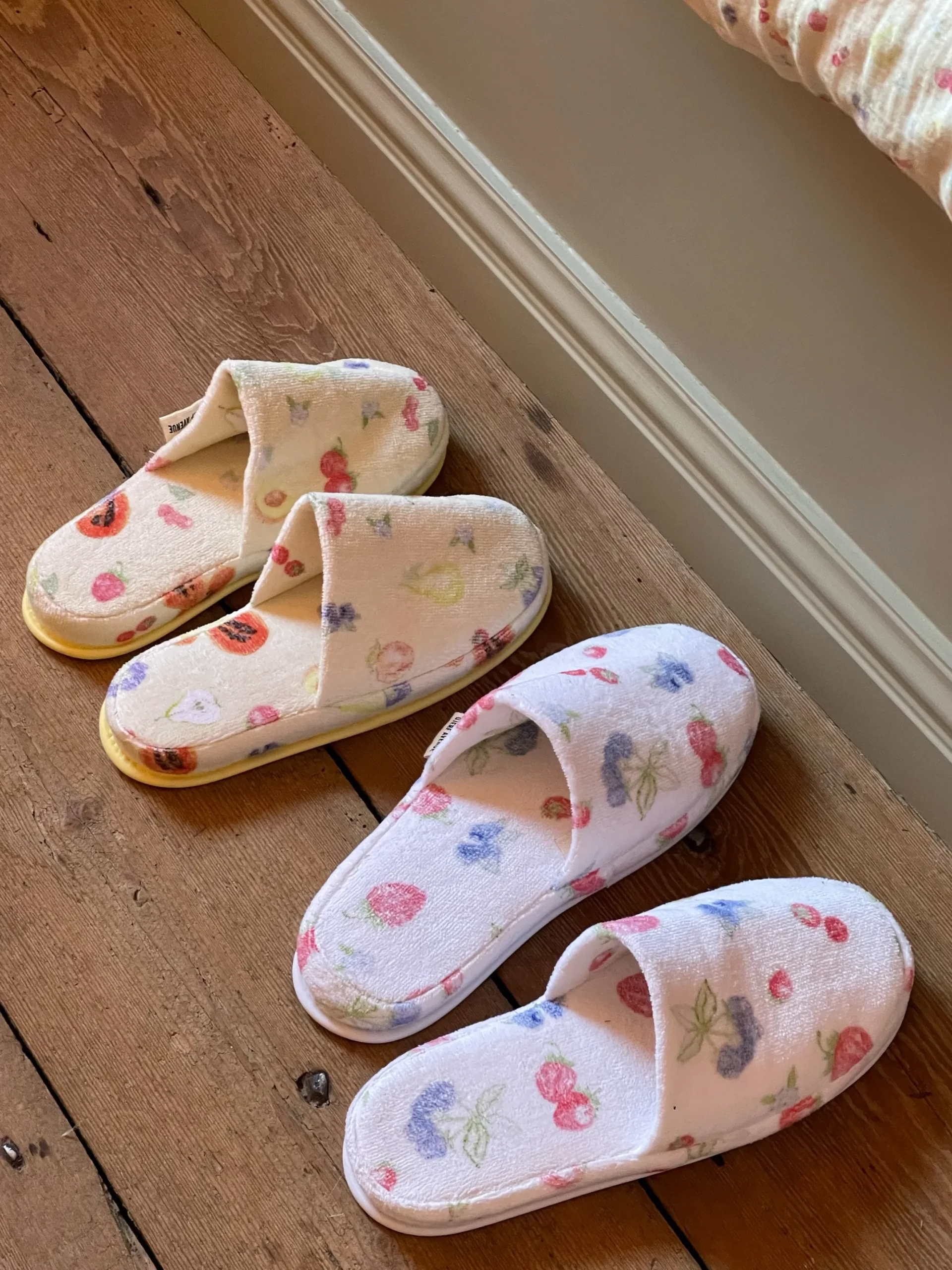 Best Sale Djerf Avenue Terry Slippers Summer Berries