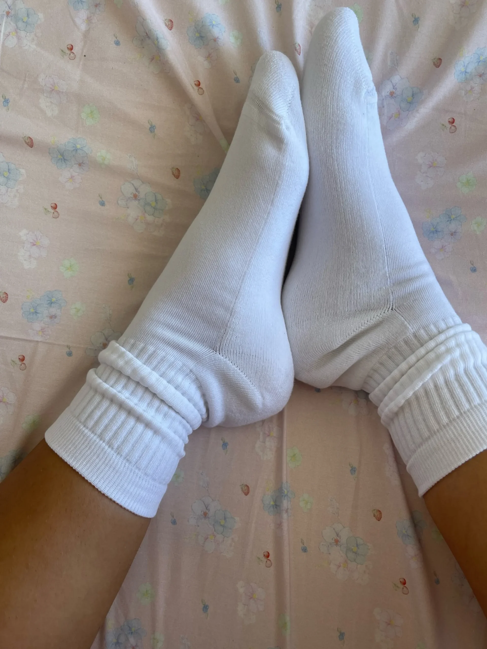 Shop Djerf Avenue Tube Socks White/Black