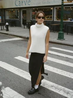 Fashion Djerf Avenue Turtleneck Top Cream