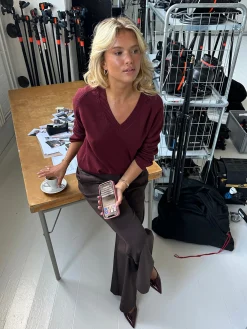 Cheap Djerf Avenue V-neck Sweater Burgundy